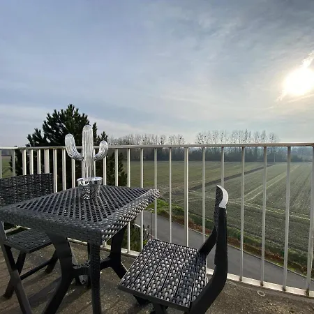 Panorama Balcony